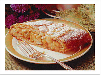 Helmut's Strudel - Apple Strudel